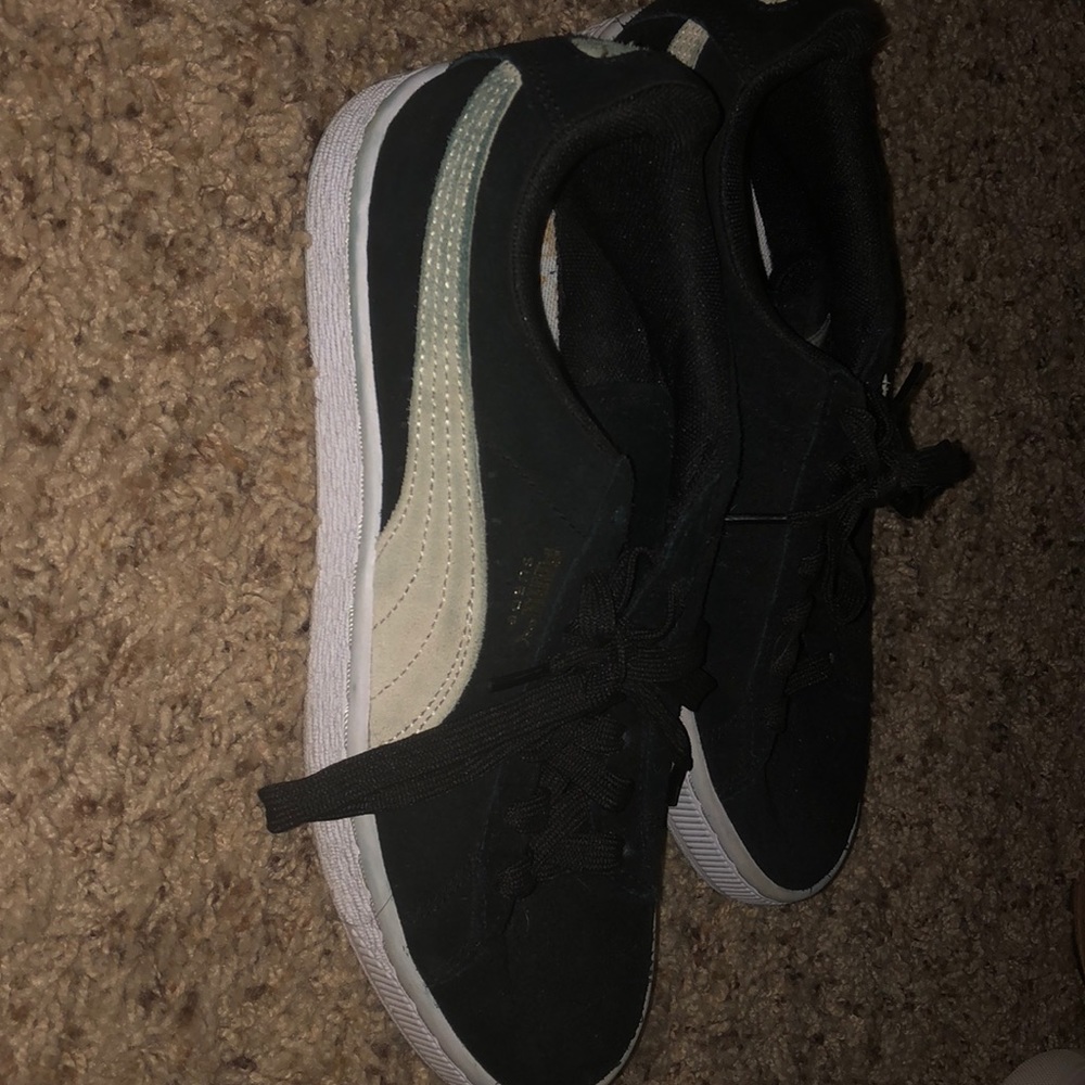 Pumas - Picture 2 of 3